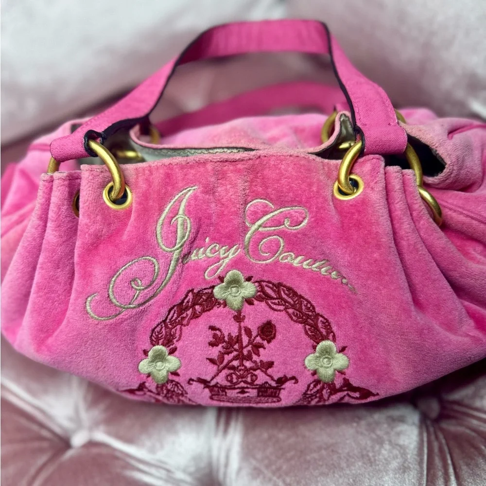 JUICY COUTURE FLUFFY BAG - Picture 5 of 11